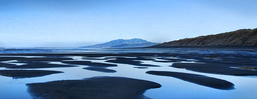 Kawhia Beachside S-Cape and Harbourview Cottage