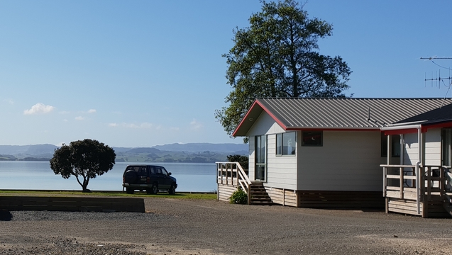 waterfront accommodation in Kawhia